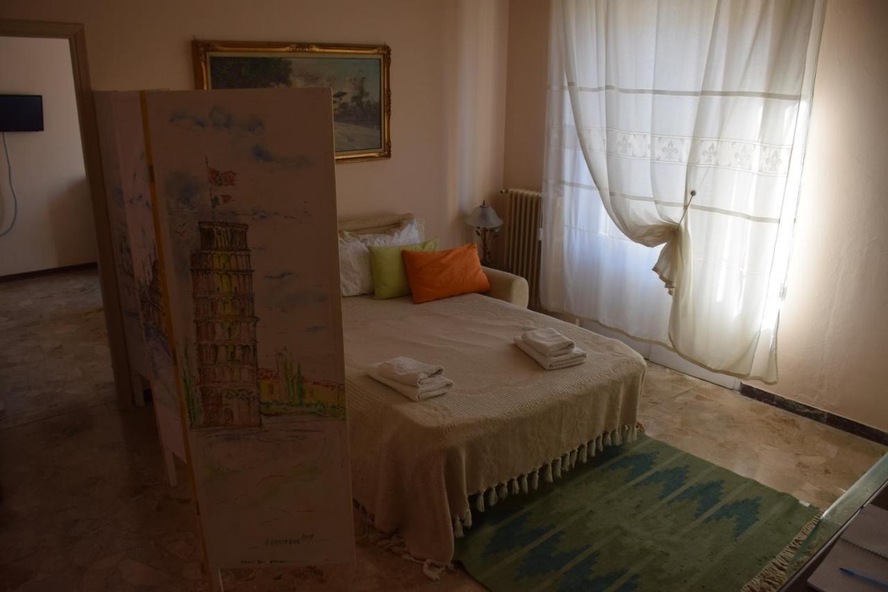 Bed and Breakfast La Lanterna Di Lida E Beppe Pisa Exterior foto