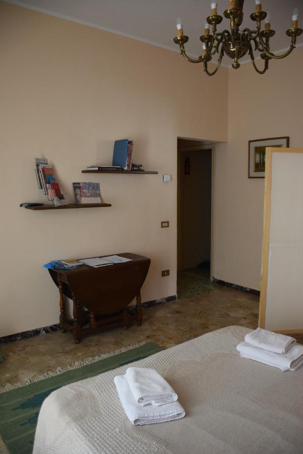 Bed and Breakfast La Lanterna Di Lida E Beppe Pisa Exterior foto