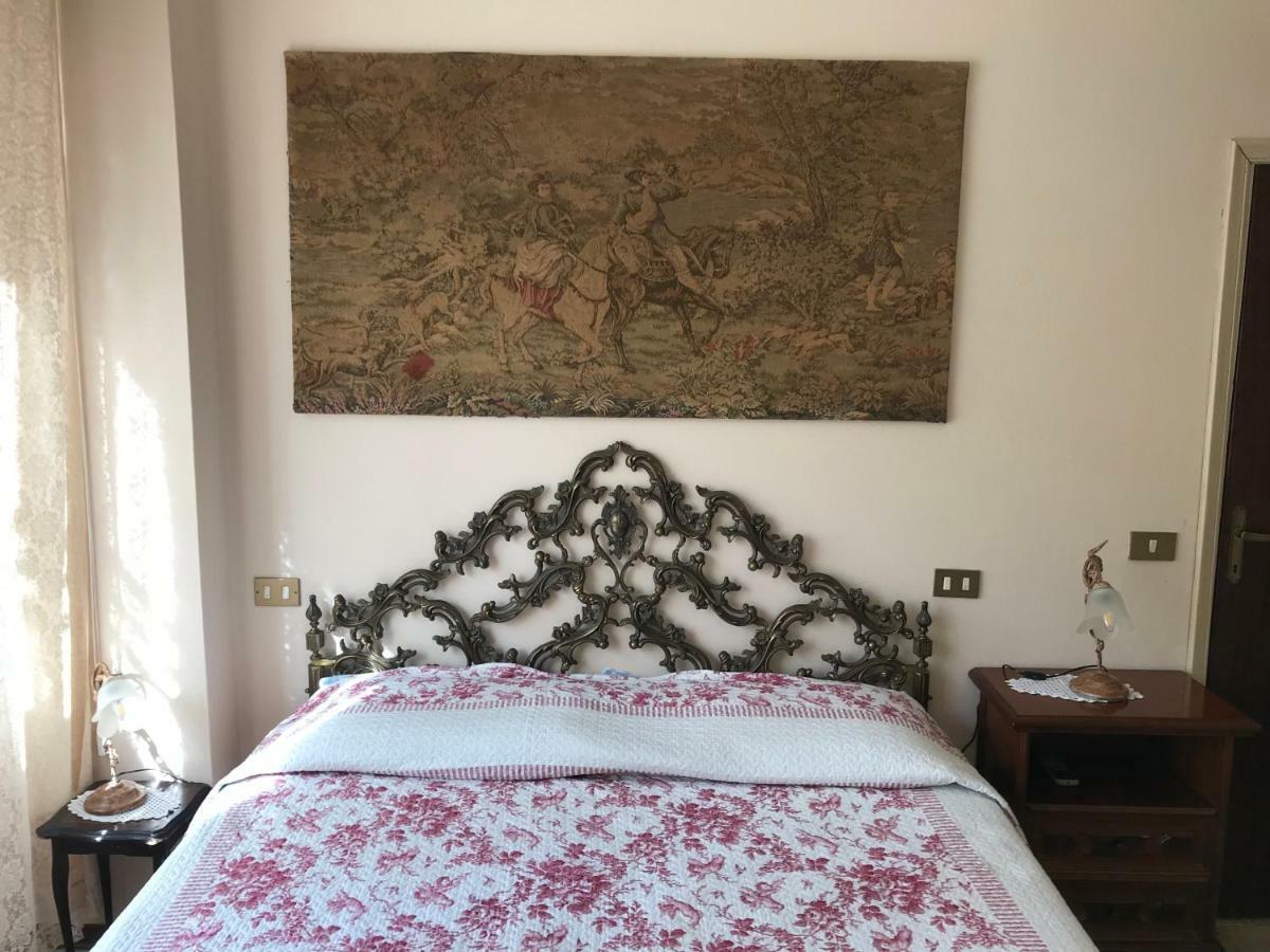 Bed and Breakfast La Lanterna Di Lida E Beppe Pisa Exterior foto
