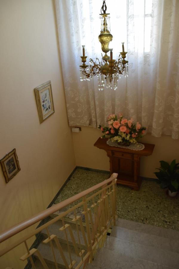 Bed and Breakfast La Lanterna Di Lida E Beppe Pisa Exterior foto