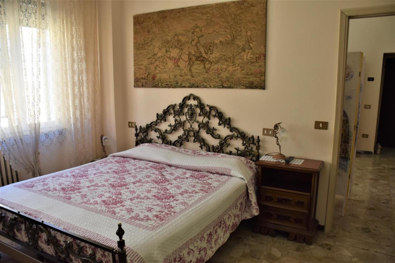 Bed and Breakfast La Lanterna Di Lida E Beppe Pisa Exterior foto